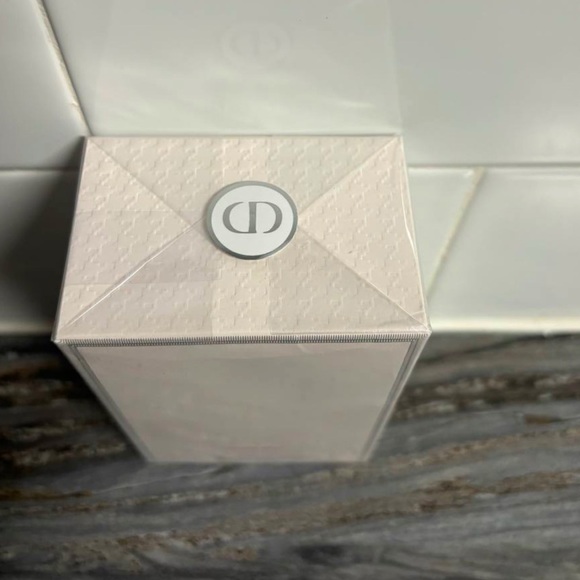 Miss Dior Blooming Boquet Eau De Toilette 100 ml 3.4oz - Picture 3 of 4